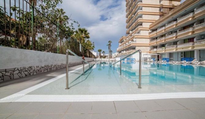 Un dormitorio en Playa de las Américas