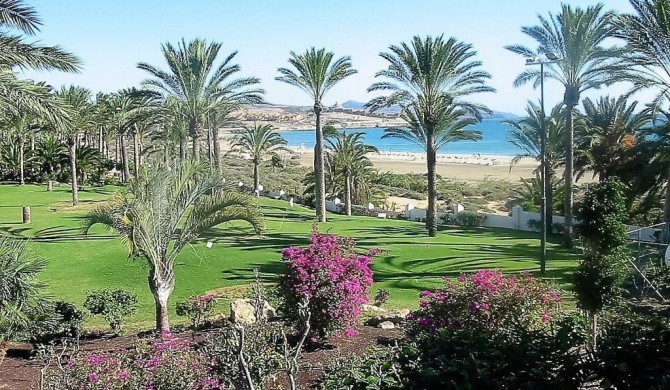 Apartments near the beach, with terrace and WIFI