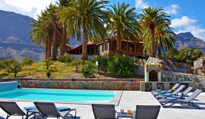 Exclusive Villa Gran Canaria with a heated pool