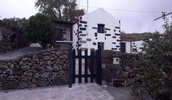 Casa Los Almendros