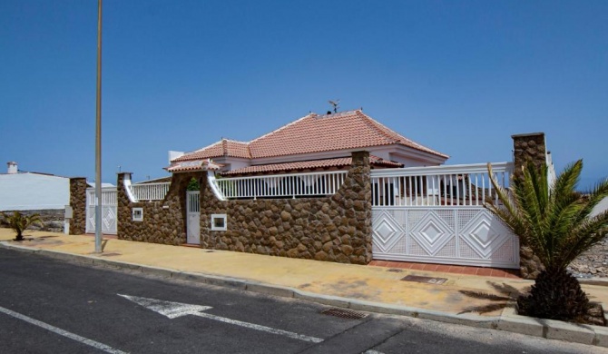 CASA CON PISCINA EN TENERIFE - VISTA MAR Y EL TEIDE