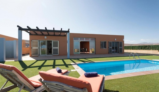 Villas Caleta Beach & Golf