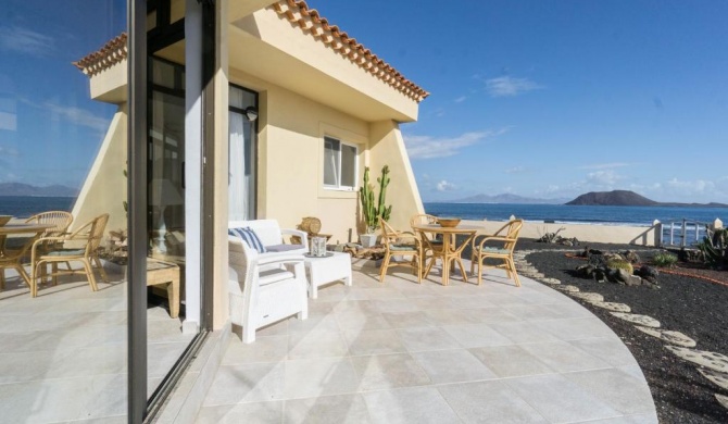 Ocean front villa near Corralejo great beaches