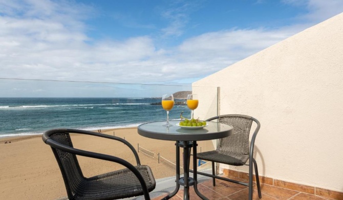 Beachfront Home Las Canteras 3 - Sea Views Terrace