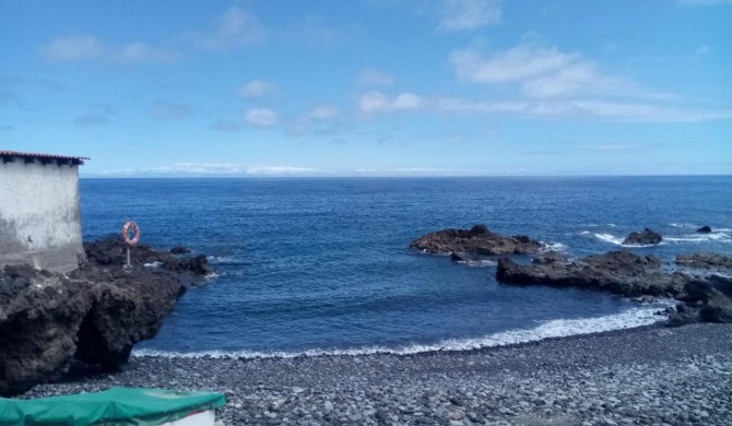 BLUE SEA. TONY FRÍAS. LAS ERAS. ARICO - TENERIFE.