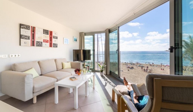 Living Las Canteras - BEACHFRONT PLAYA GRANDE