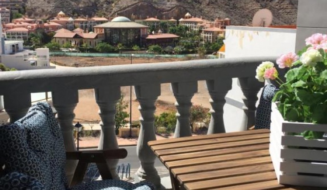 Las Rocas apt playa de Mogan with pool access