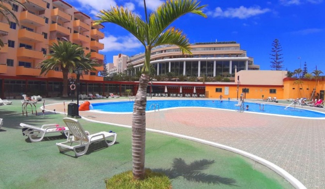 New and beautiful apartment in Los Cristianos, free Wi-Fi, ocean view