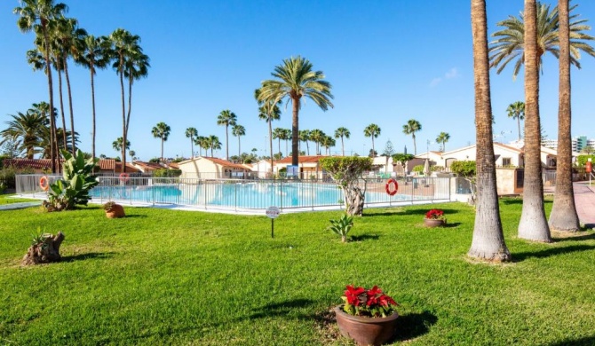 One bedroom bungalow with shared pool furnished terrace and wifi at Playa del Ingles Maspalomas 1 km away from the beach