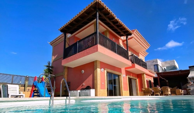 Luxury 5 star Villa Violetta with amazing sea view, jacuzzi and heated pool