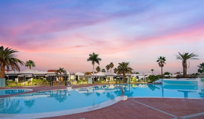 Maspalomas Lago Canary Sunset