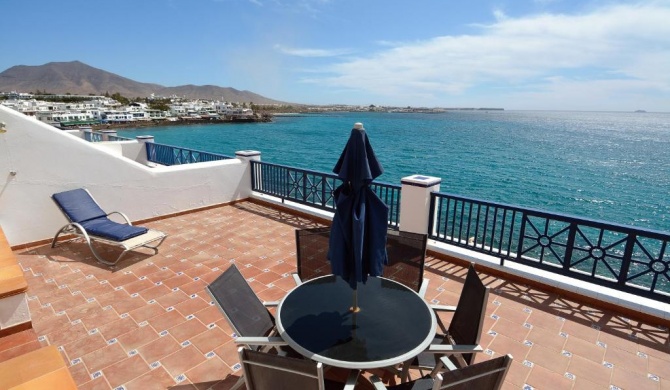 Avanti Stunning Sea Views Playa Blanca