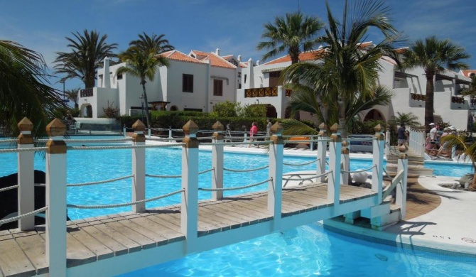 Duplex apartment No 4, close to sea and beach, heated pool, aircondition, wifi