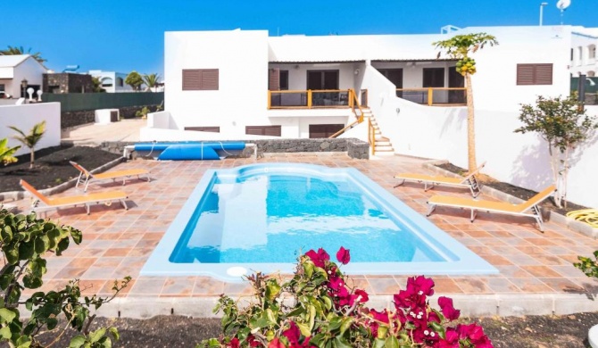 Villa PAPILLON con piscina privada y vistas al mar