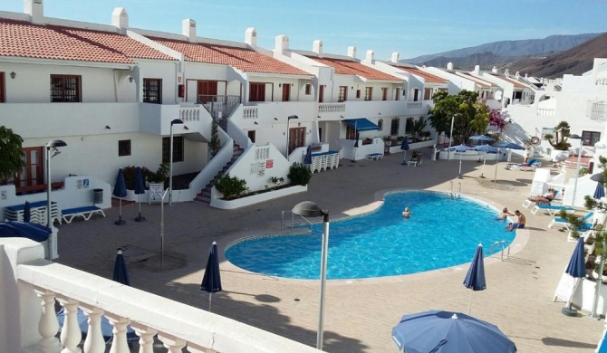 Large loft in Los Cristianos with Wi-Fi and pool