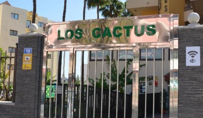 Los Cactus