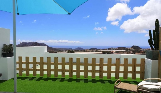 NUEVO APARTAMENTO, VISTAS AL MAR Y AMPLIA TERRAZA