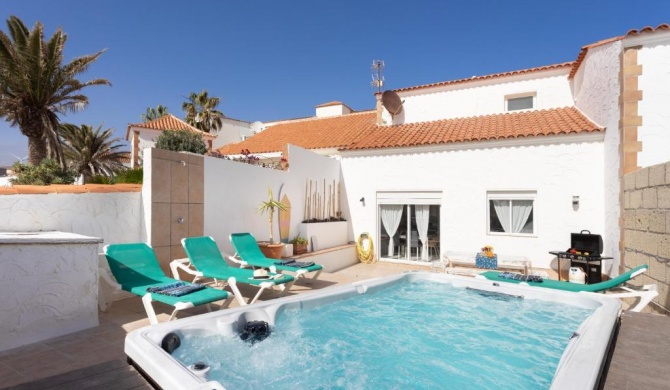 Casa Naranja - Swimspa - BBQ - Terrace - Free Wifi - Child & Pet-Friendly - 3 bedrooms - 6 people